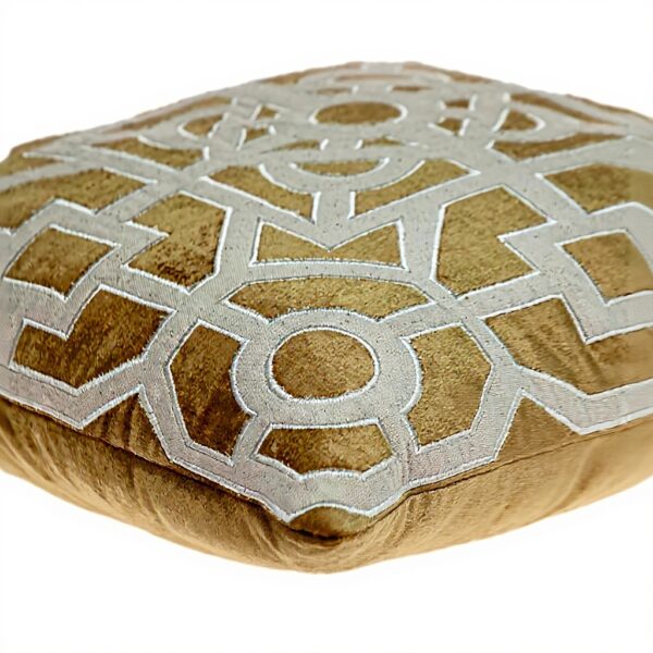 Coussin beige velours ethnique Parkland Collection