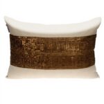 Coussin beige Parkland Collection brodé perles paillettes