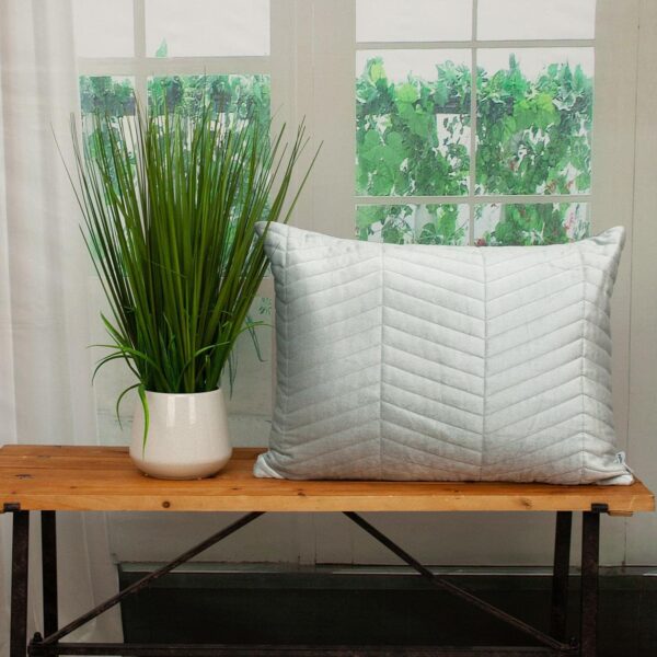 Coussin décoratif Parkland Collection gris velours touffeté-5